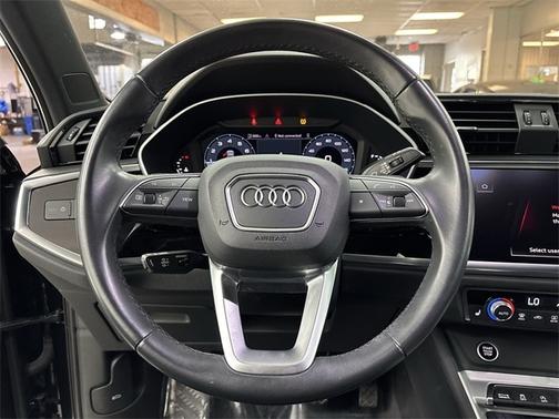 2024 Audi Q3 45 S LINE QUATTRO PREMIUM