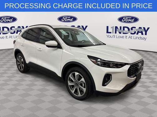 STAR WHITE METALLIC TRI-COA 2023 Ford Escape PLATINUM