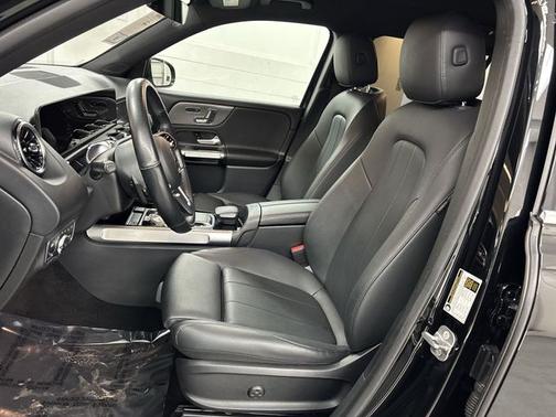 2023 Mercedes-Benz GLB 250 BASE 4MATIC