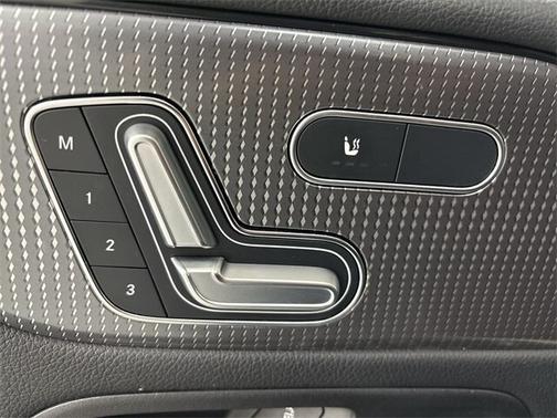 2023 Mercedes-Benz GLB 250 BASE 4MATIC