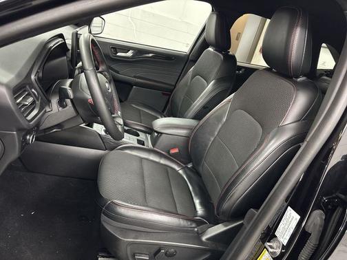 AGATE BLACK METALLIC 2023 Ford Escape ST-LINE