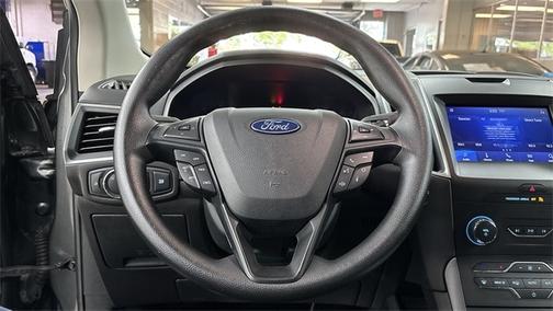 2020 Ford Edge SE