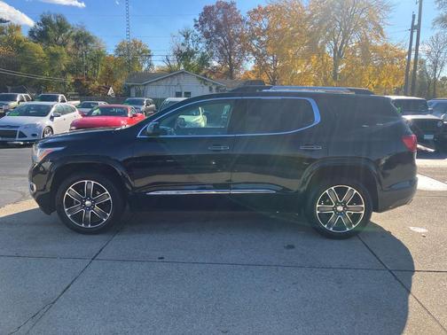 2018 GMC Acadia Denali