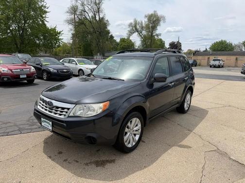 Gray 2012 Subaru Forester 2.5X Premium