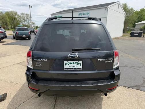 Gray 2012 Subaru Forester 2.5X Premium