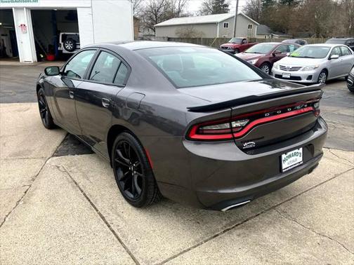 2017 Dodge Charger SE