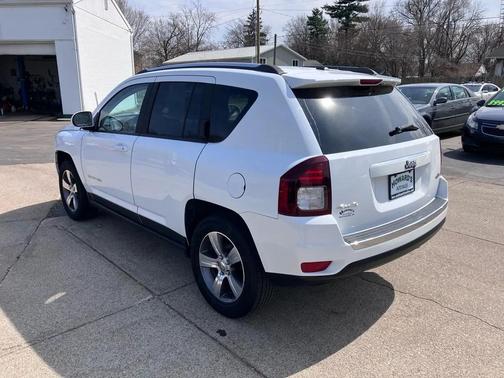 White 2017 Jeep Compass High Altitude