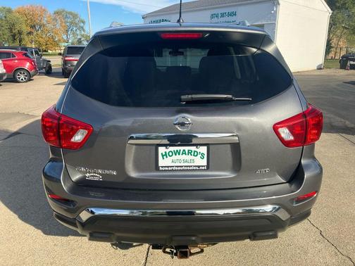 2017 Nissan Pathfinder Platinum