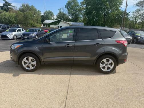 Gray 2016 Ford Escape SE