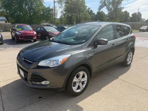 Gray 2016 Ford Escape SE