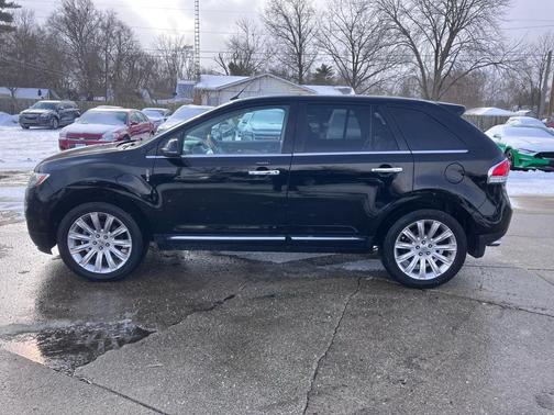 2012 Lincoln MKX Base