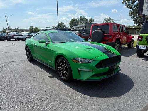 2019 Ford Mustang EcoBoost