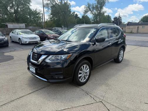 Black 2020 Nissan Rogue SV