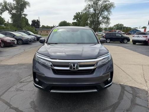 Gray 2019 Honda Pilot Touring 8-Passenger