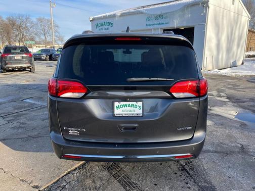 2018 Chrysler Pacifica Limited