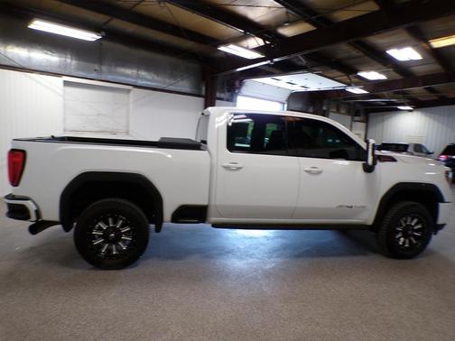 2022 GMC Sierra 2500 AT4