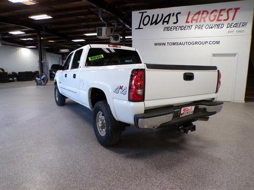 Summit White 2005 Chevrolet Silverado 2500 LS H/D Crew Cab