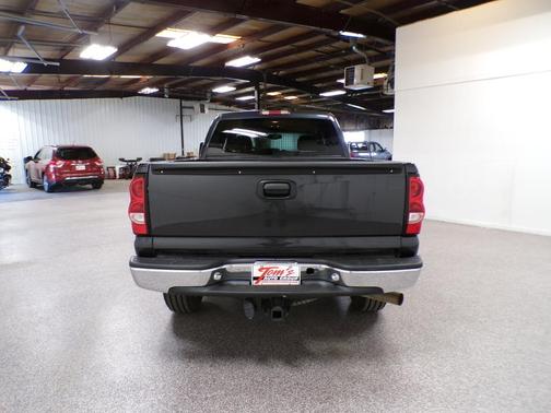 Black 2005 Chevrolet Silverado 2500 LS H/D Crew Cab