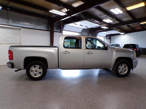 Sheer Silver Metallic 2010 Chevrolet Silverado 1500 LT