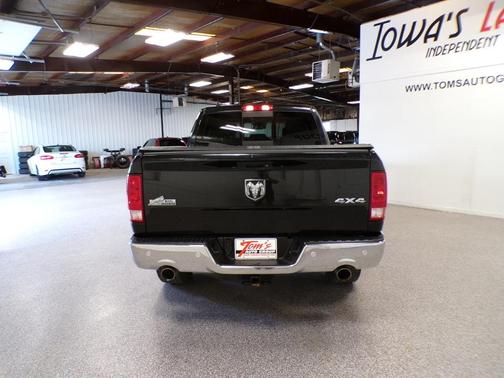 Black Clearcoat 2018 RAM 1500 Big Horn