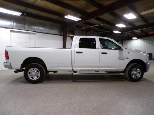 2017 RAM 2500 Tradesman Crew Cab 4x4 8' Box