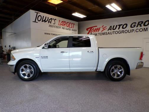 Pearl White 2017 RAM 1500 Laramie