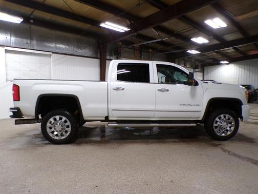 2019 GMC Sierra 2500 Denali