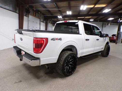 White 2023 Ford F-150 XLT