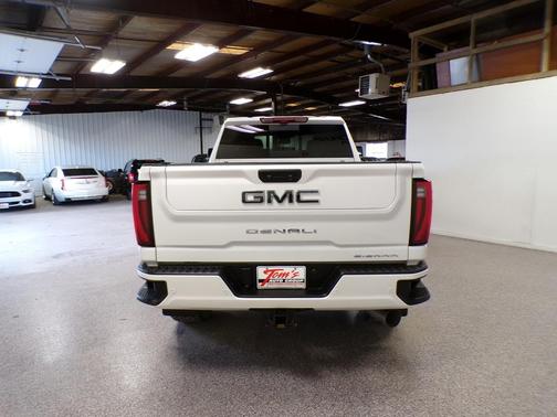 2025 GMC Sierra 2500 Denali Ultimate