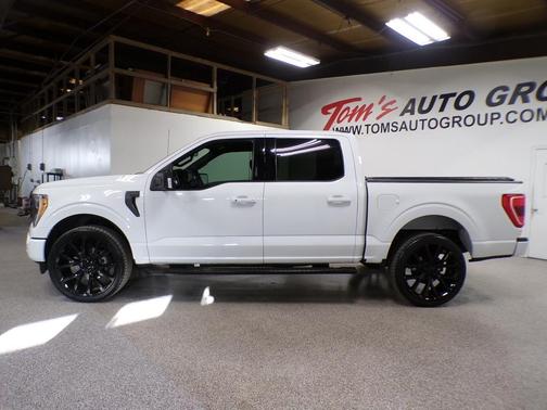 Black 2021 Ford F-150 XLT