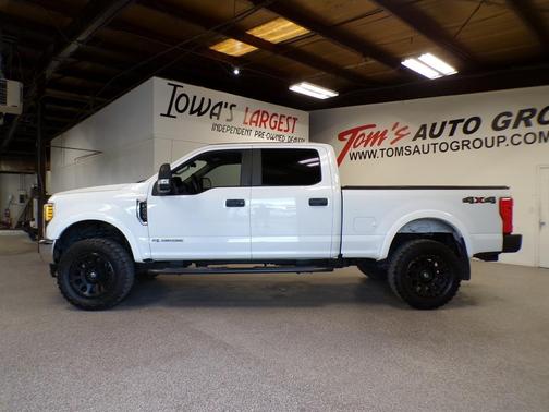 Oxford White 2017 Ford F-250 XL
