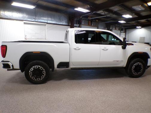 2022 GMC Sierra 2500 AT4