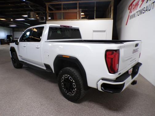 2022 GMC Sierra 2500 AT4