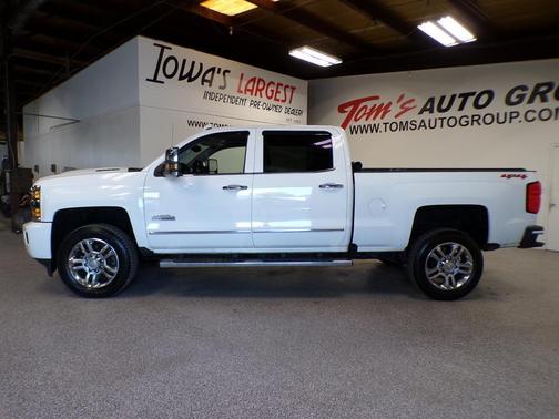 Summit White 2019 Chevrolet Silverado 2500 High Country