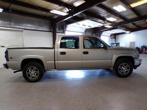 2006 Chevrolet Silverado 1500 LT2 Crew Cab