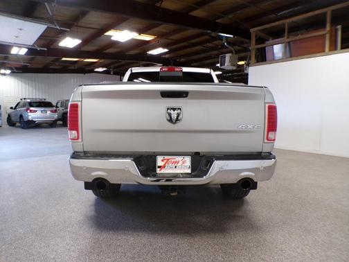 2016 RAM 1500 Laramie