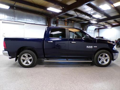 2017 RAM 1500 SLT