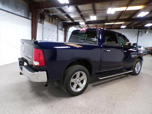 2017 RAM 1500 SLT