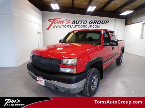 Victory Red 2005 Chevrolet Silverado 2500 LS H/D Extended Cab
