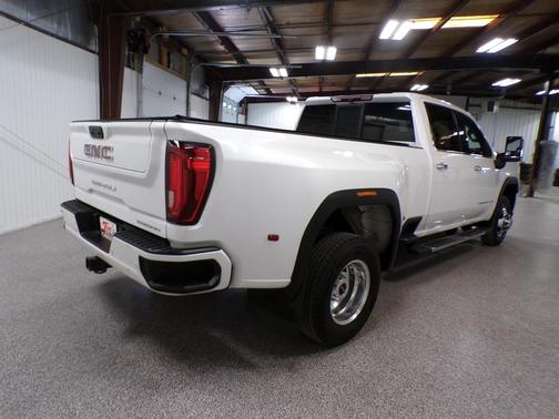 White 2022 GMC Sierra 3500 Denali
