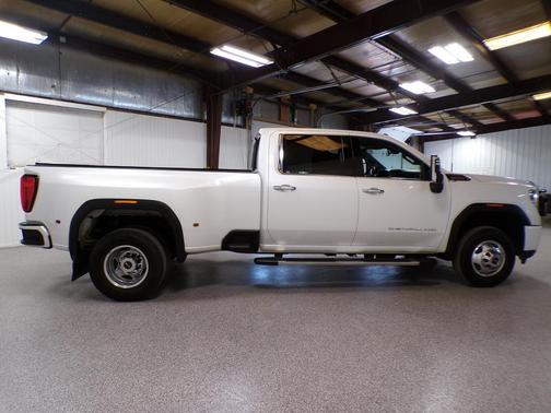 White 2022 GMC Sierra 3500 Denali