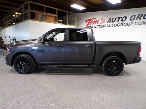 Granite Crystal Clearcoat Metallic 2018 RAM 1500 Night