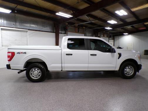 White 2022 Ford F-150 XL