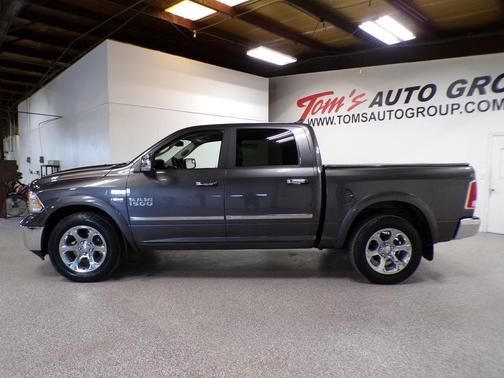 Granite Crystal Clearcoat Metallic 2017 RAM 1500 Laramie
