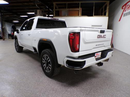 2022 GMC Sierra 2500 AT4