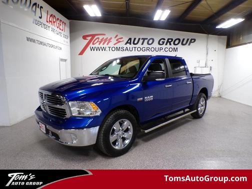 Blue Streak Pearlcoat 2017 RAM 1500 Big Horn