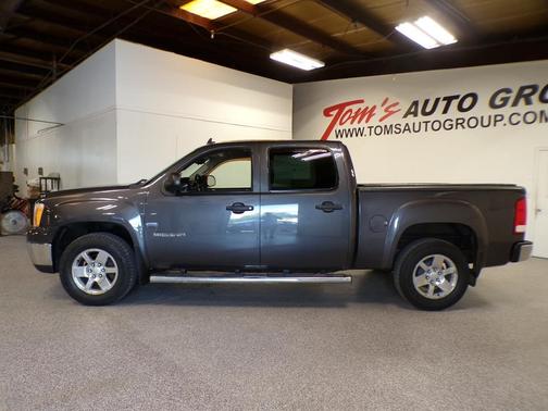 Stealth Gray Metallic 2010 GMC Sierra 1500 SLE
