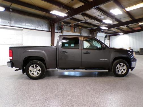 Stealth Gray Metallic 2010 GMC Sierra 1500 SLE