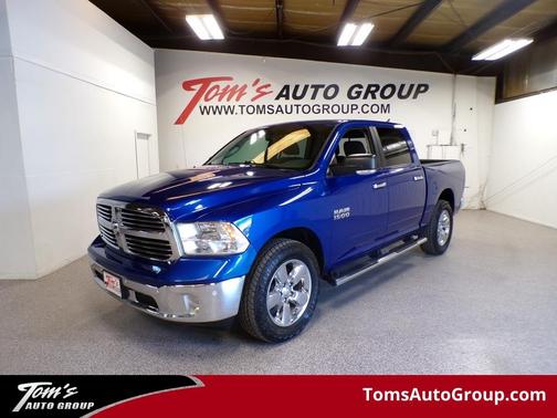 Blue Streak Pearlcoat 2017 RAM 1500 Big Horn