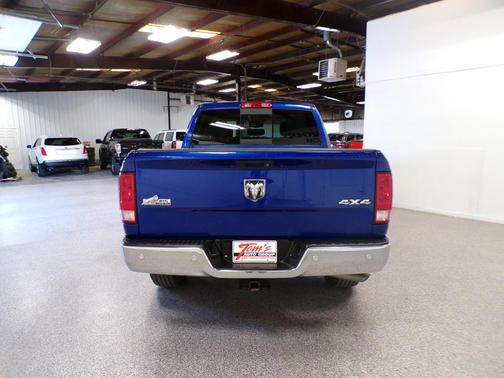 Blue Streak Pearlcoat 2017 RAM 1500 Big Horn